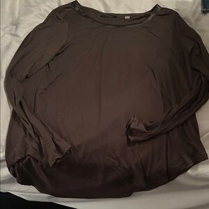 Tahari‎ long sleeved top